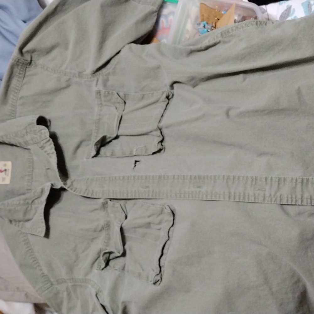 Men's shirt